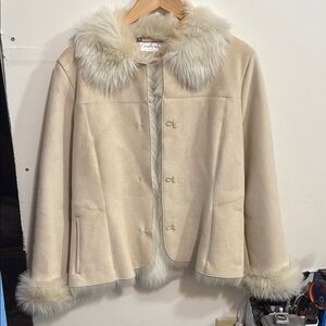 Jones New York Cream Teddy Jacket with Plush Fur Trim